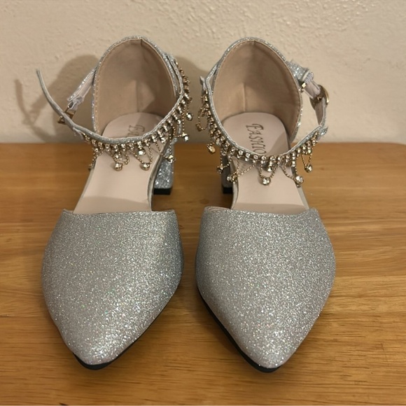 Fashion Silver Heels - Picture 2 of 10